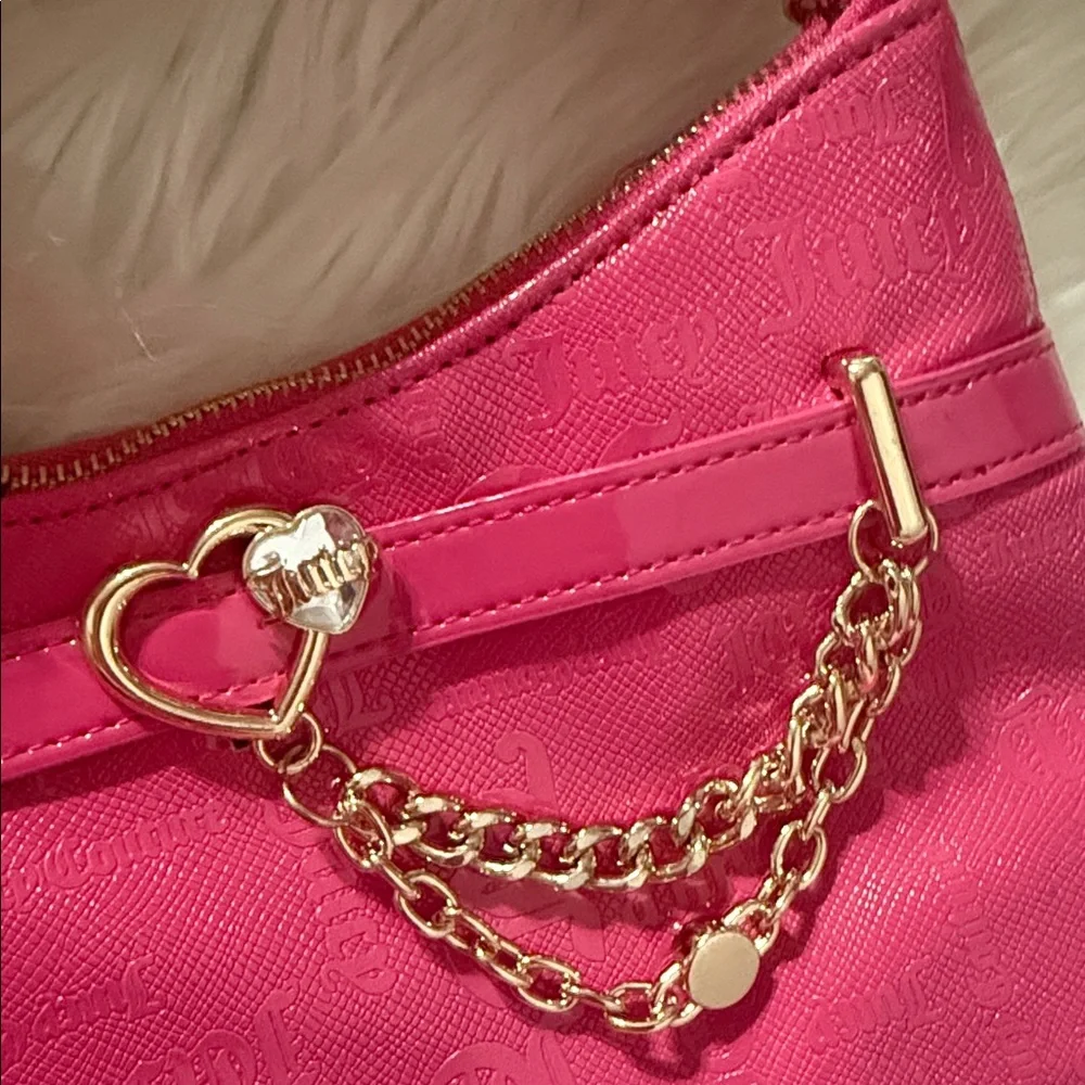 Juicy couture, Fuchsia bundle shoulder bag and matching wallet
New tags - Picture 4 of 5